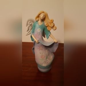 Angel figurine